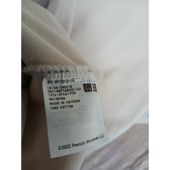 Uniqlo UT × Peanuts T Shirt Mens XL Beige Cotton Short Sleeve Snoopy Schultz - Picture 7 of 9